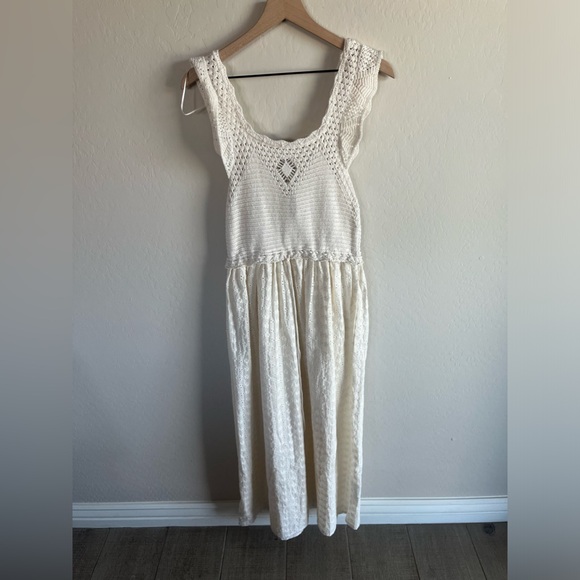 Zara Embroidered Eyelet Boho Cream Ivory Midi Dress Size M/L NWT - Picture 6 of 6